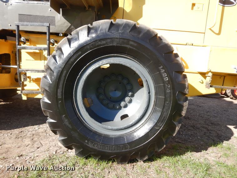 image for item ID9785 1988 John Deere 444E  wheel loader