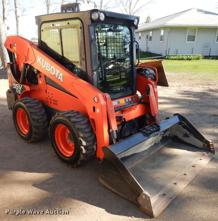 image for item ID9786 2016 Kubota SSV65  skid steer loader