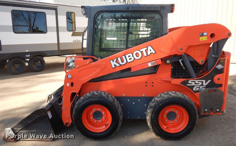 image for item ID9786 2016 Kubota SSV65  skid steer loader