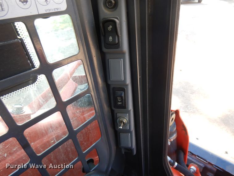 image for item ID9786 2016 Kubota SSV65  skid steer loader