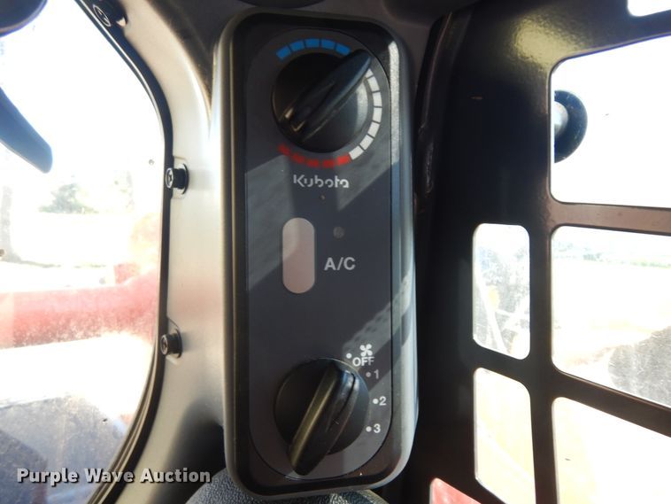 image for item ID9786 2016 Kubota SSV65  skid steer loader