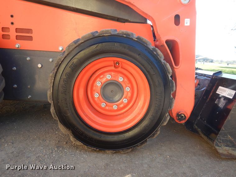 image for item ID9786 2016 Kubota SSV65  skid steer loader