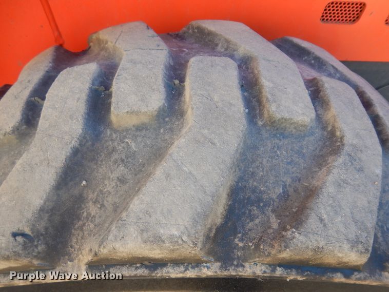 image for item ID9786 2016 Kubota SSV65  skid steer loader