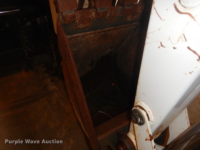 image for item ID9792 Bobcat 607 skid steer backhoe