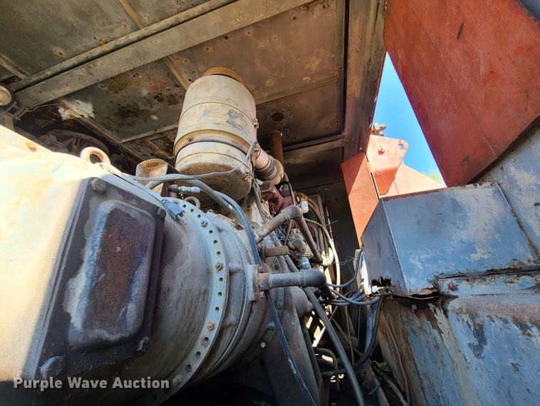 image for item IJ9021 Manitowoc 3100  ccrane