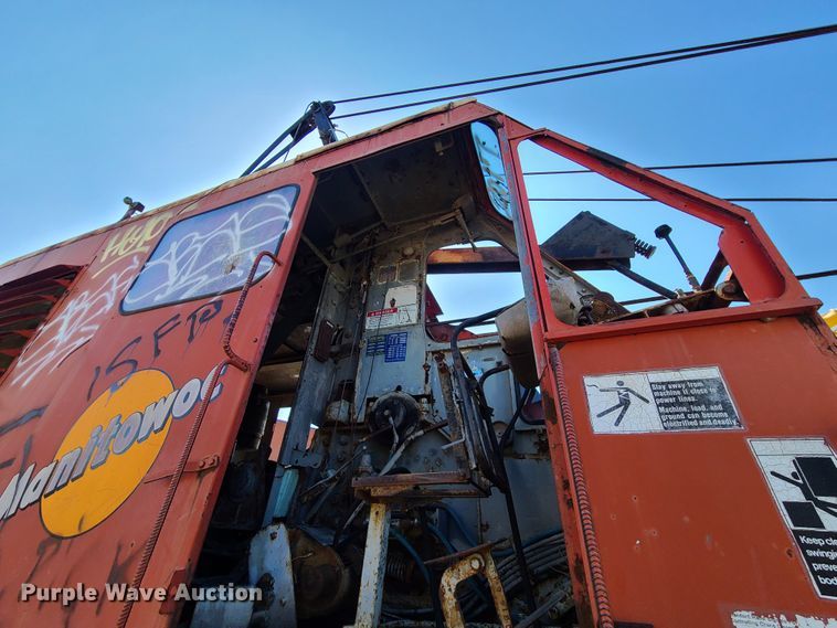 image for item IJ9021 Manitowoc 3100  ccrane