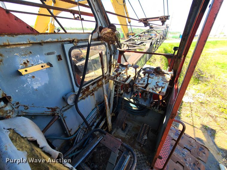 image for item IJ9021 Manitowoc 3100  ccrane