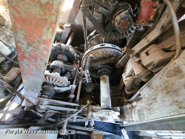 image for item IJ9021 Manitowoc 3100  ccrane