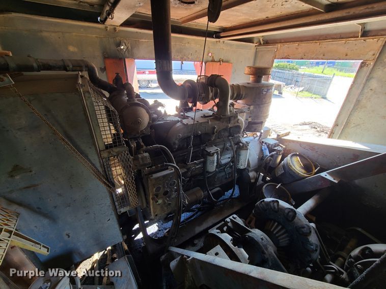 image for item IJ9021 Manitowoc 3100  ccrane