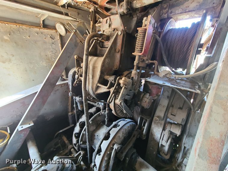 image for item IJ9021 Manitowoc 3100  ccrane