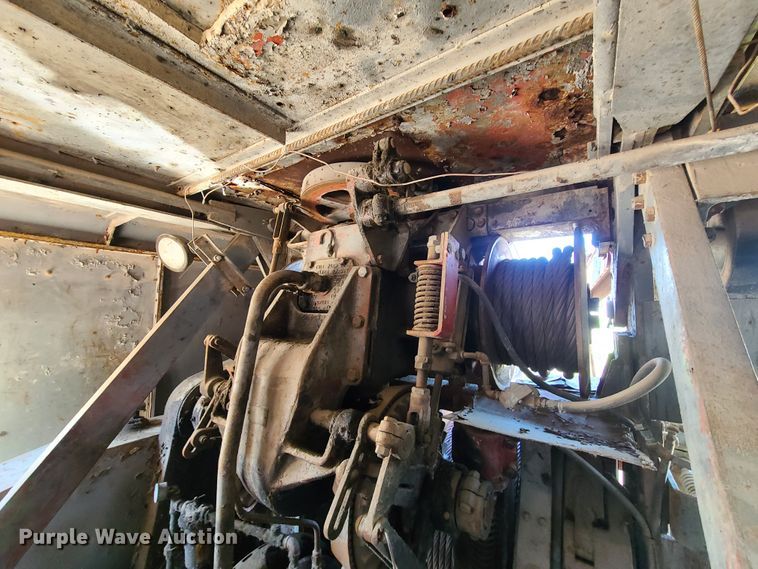 image for item IJ9021 Manitowoc 3100  ccrane