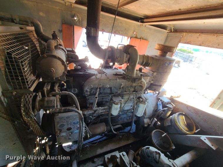 image for item IJ9021 Manitowoc 3100  ccrane