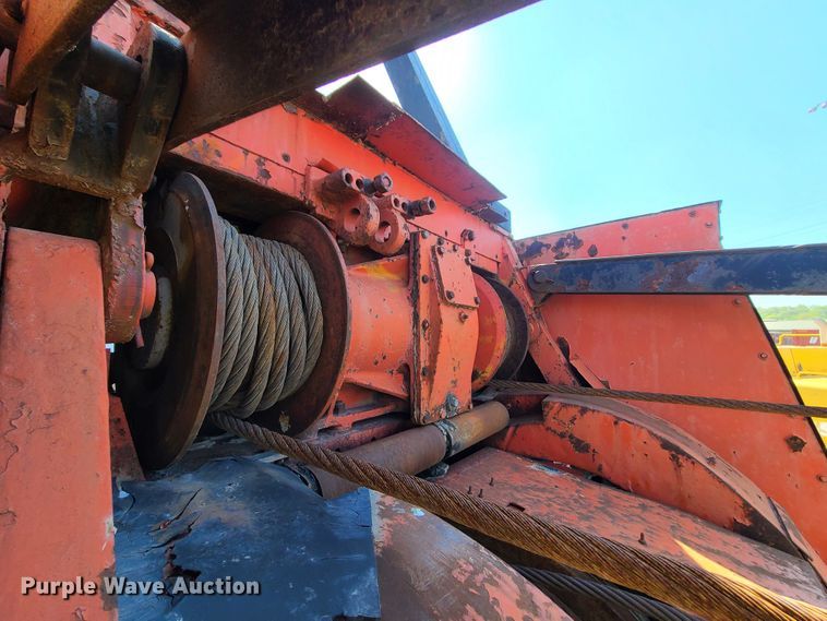 image for item IJ9021 Manitowoc 3100  ccrane