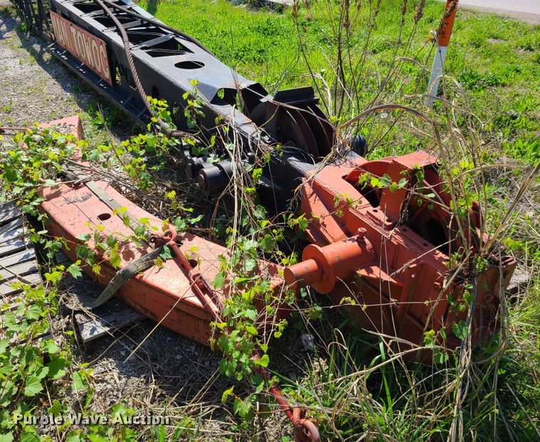 image for item IJ9021 Manitowoc 3100  ccrane