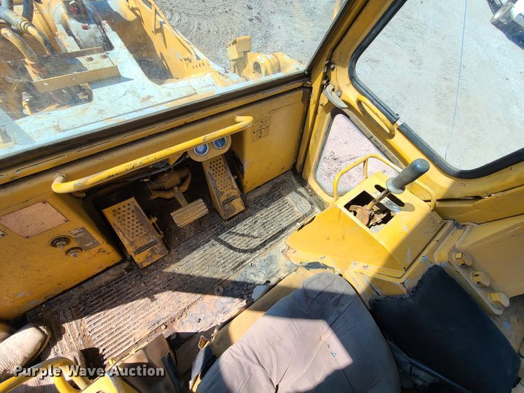 image for item IJ9033 Caterpillar 963  track loader