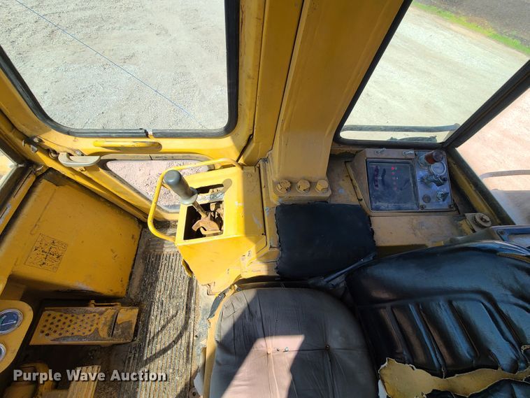 image for item IJ9033 Caterpillar 963  track loader