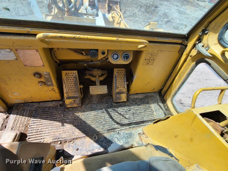 image for item IJ9033 Caterpillar 963  track loader