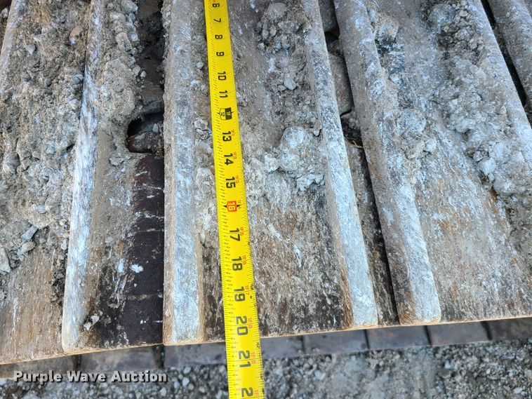 image for item IJ9033 Caterpillar 963  track loader