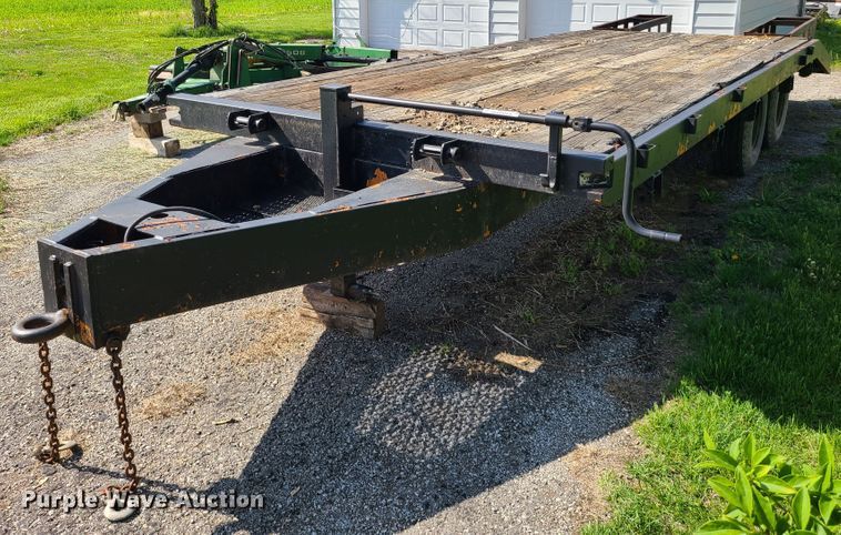 image for item IJ9036 1978  equipment trailer