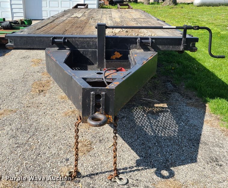 image for item IJ9036 1978  equipment trailer