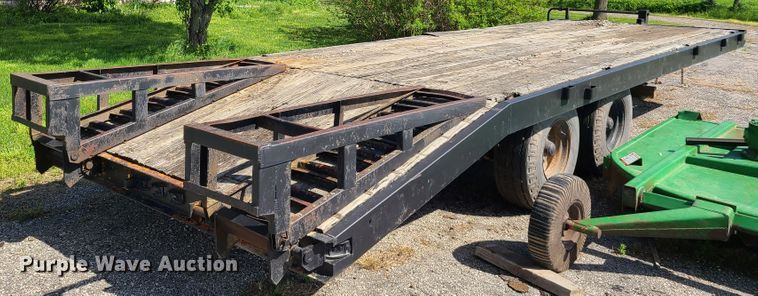 image for item IJ9036 1978  equipment trailer