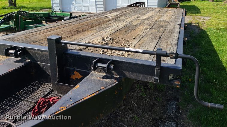 image for item IJ9036 1978  equipment trailer