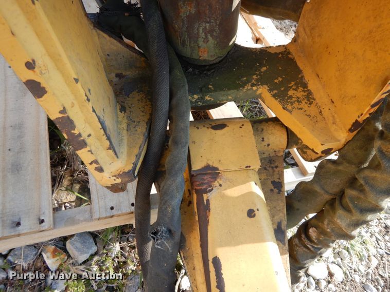 image for item IL9277 Vermeer VP3650 vibratory cable plow