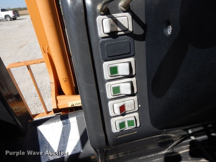 image for item IL9300 2012 Case 586G  forklift