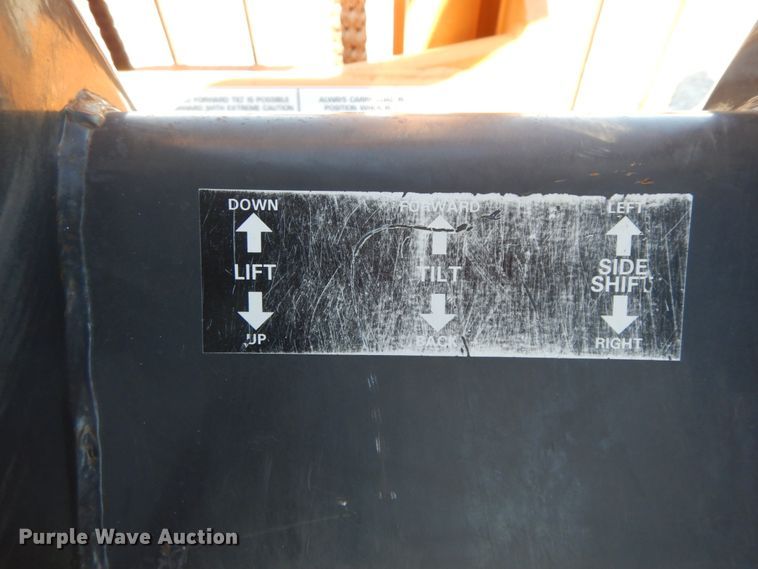 image for item IL9300 2012 Case 586G  forklift