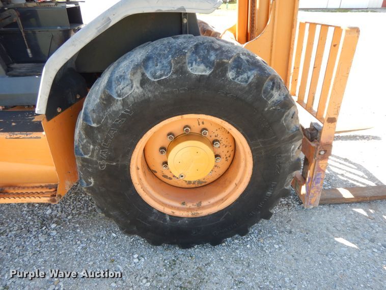 image for item IL9300 2012 Case 586G  forklift