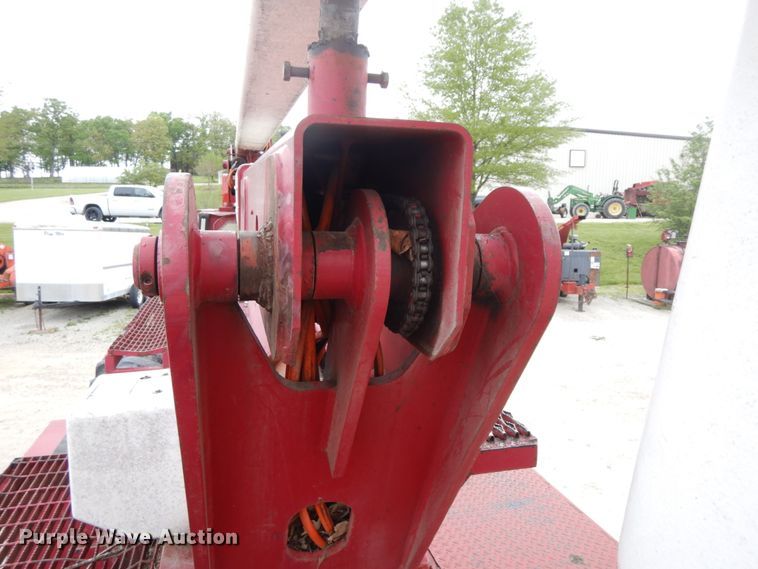 image for item IL9334 Brown Bear 9116B  skidder with bucket