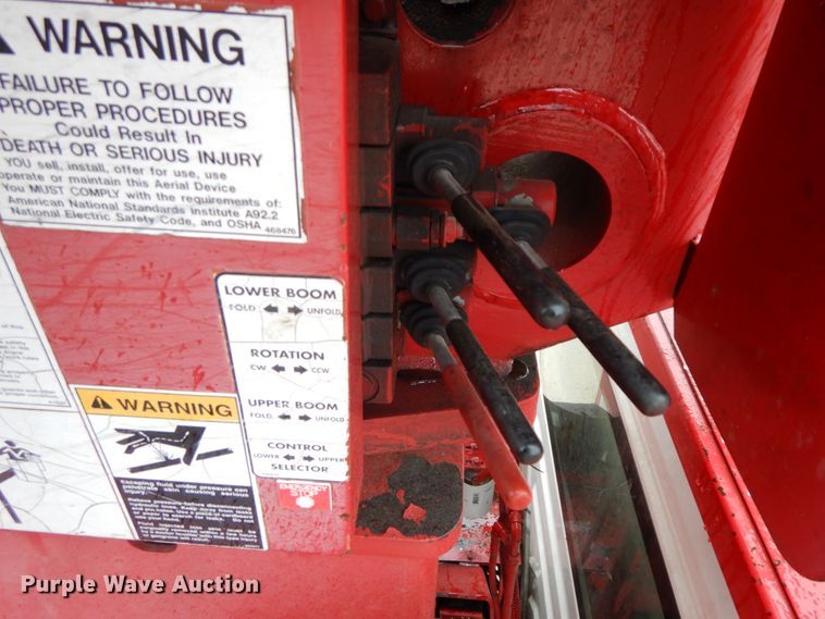 image for item IL9335 2007 International 4300  forestry bucket truck