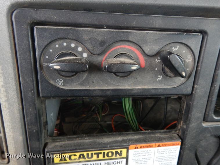 image for item IL9335 2007 International 4300  forestry bucket truck