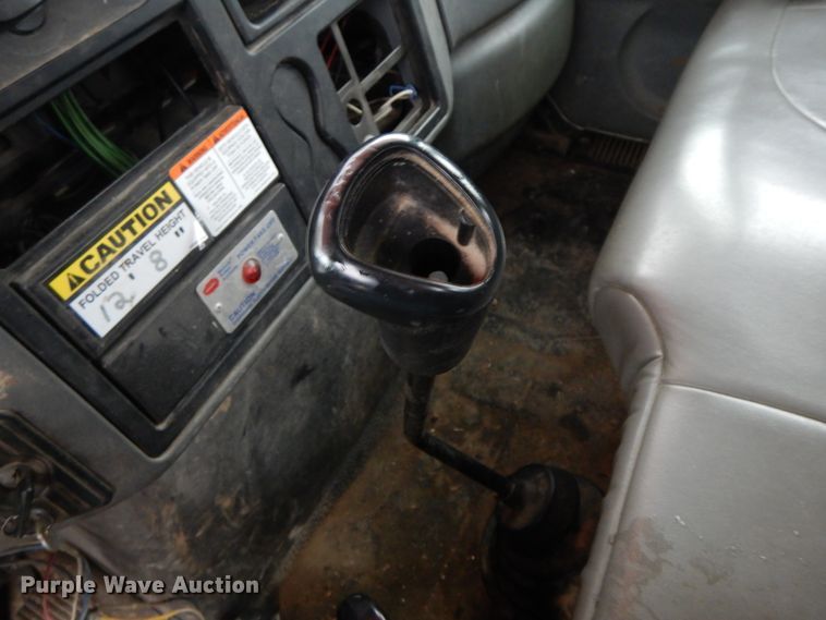 image for item IL9335 2007 International 4300  forestry bucket truck