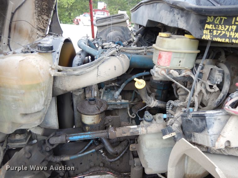 image for item IL9335 2007 International 4300  forestry bucket truck