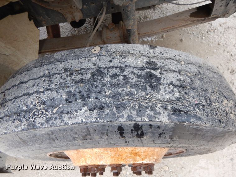 image for item IL9335 2007 International 4300  forestry bucket truck