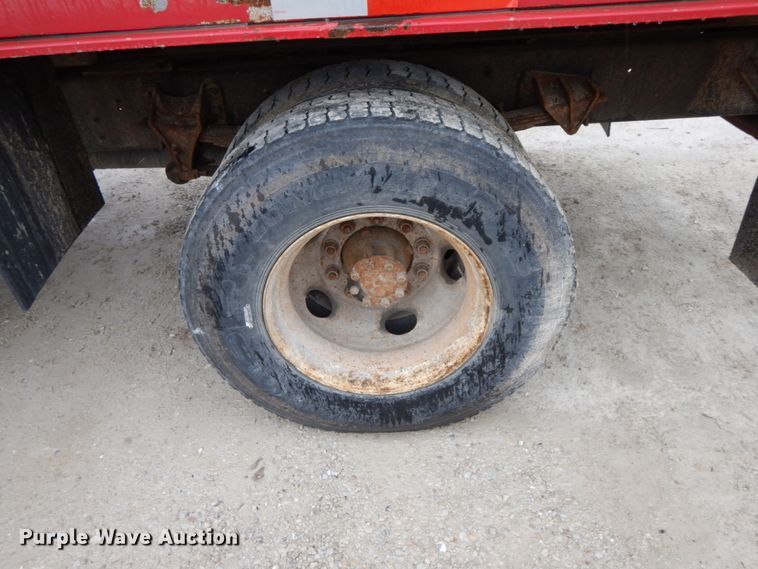 image for item IL9335 2007 International 4300  forestry bucket truck