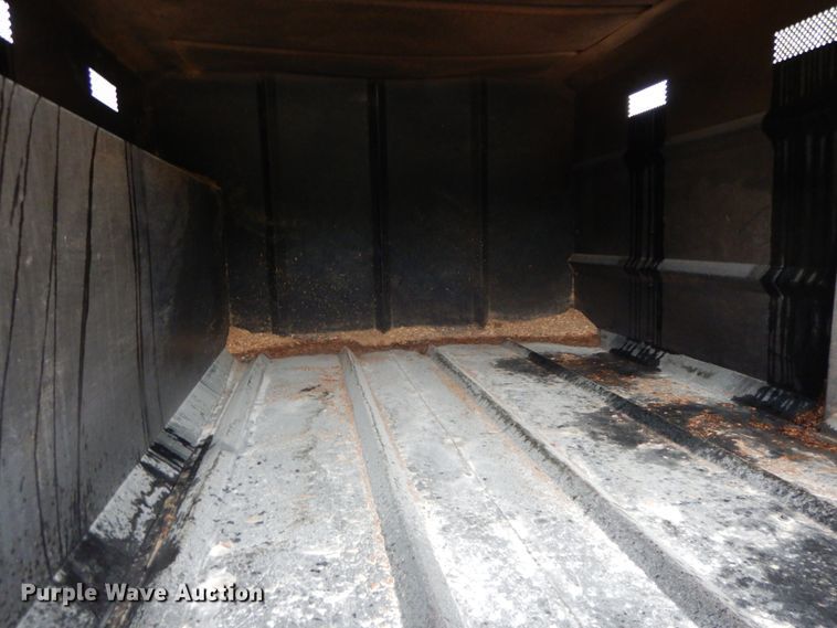 image for item IL9337 2000 Ford F750 Super Duty XL  forestry bucket truck