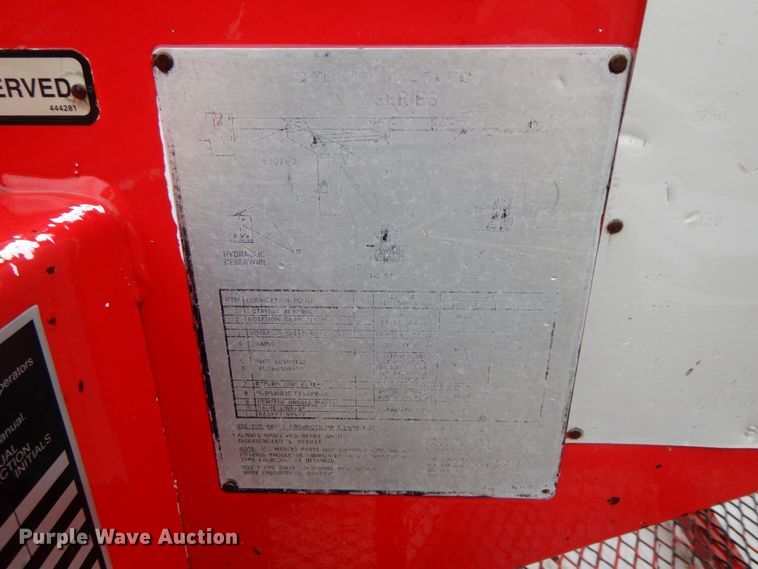 image for item IL9337 2000 Ford F750 Super Duty XL  forestry bucket truck