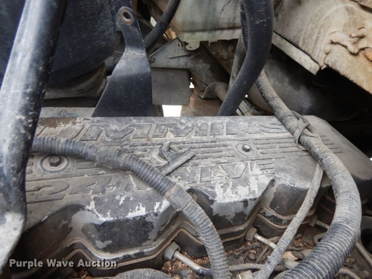 image for item IL9337 2000 Ford F750 Super Duty XL  forestry bucket truck