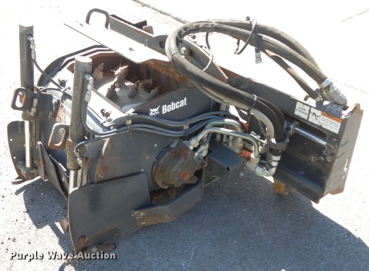 image for item IL9338 2011 Bobcat 24PLA cold planer