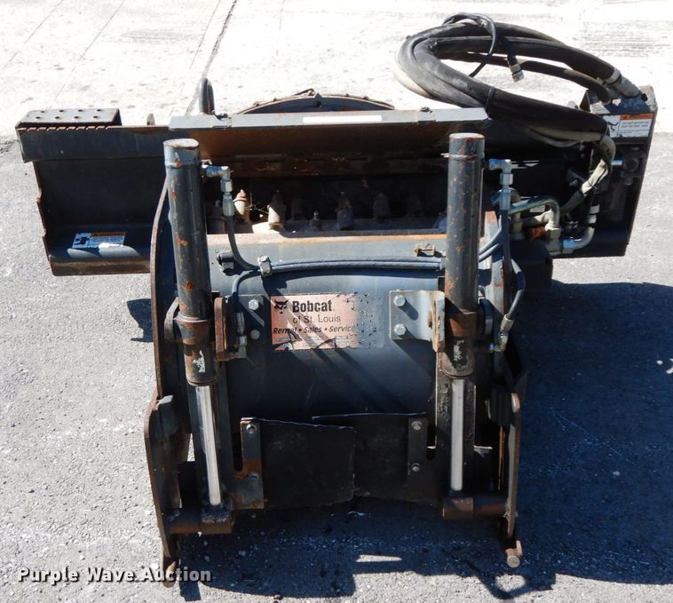 image for item IL9338 2011 Bobcat 24PLA cold planer