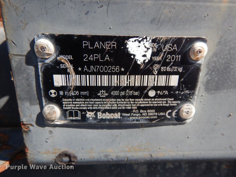 image for item IL9338 2011 Bobcat 24PLA cold planer