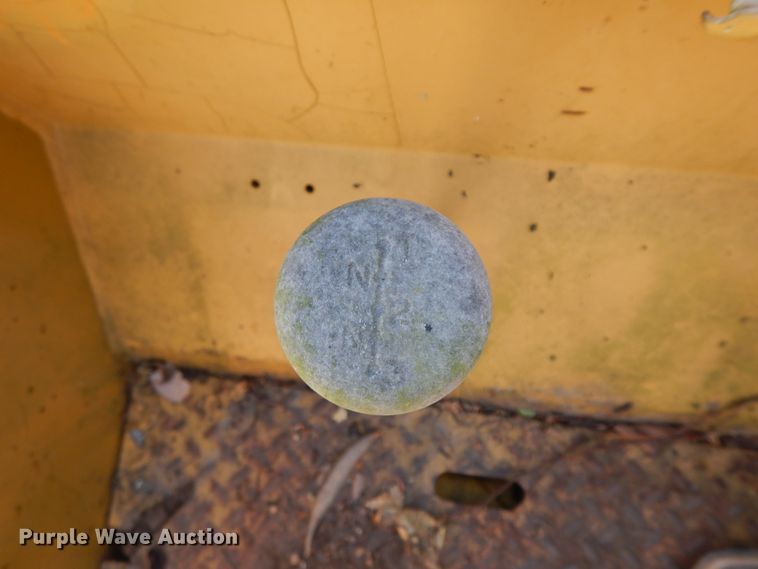 image for item IL9340 Hyster C530A  pneumatic roller