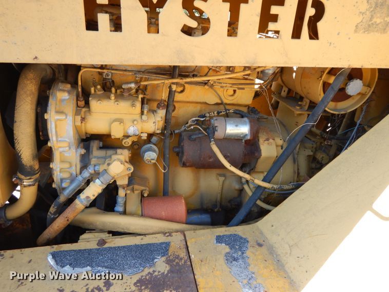 image for item IL9340 Hyster C530A  pneumatic roller