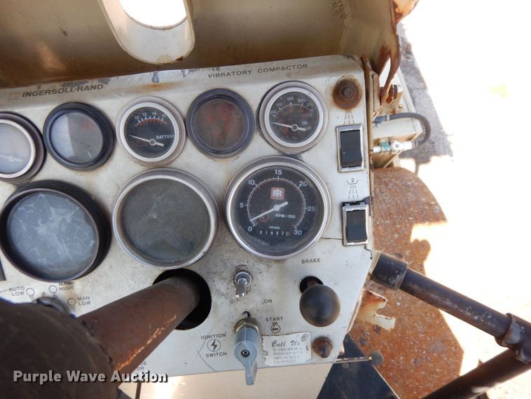 image for item IL9341 1988 Ingersoll Rand DD65  double drum vibratory roller