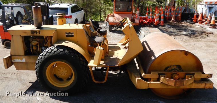 image for item IL9342 Bros SPV-7  single drum vibratory roller