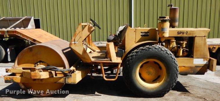 image for item IL9342 Bros SPV-7  single drum vibratory roller