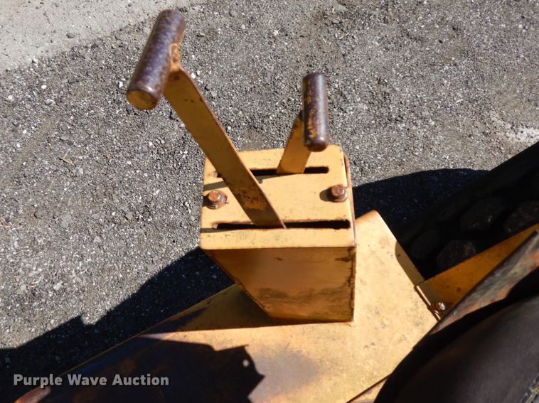 image for item IL9342 Bros SPV-7  single drum vibratory roller