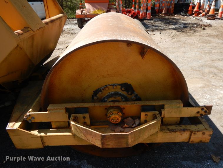 image for item IL9342 Bros SPV-7  single drum vibratory roller